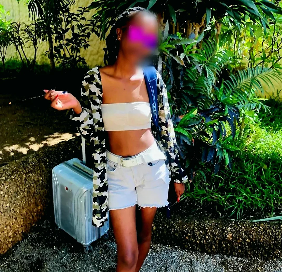 Molly, 21
